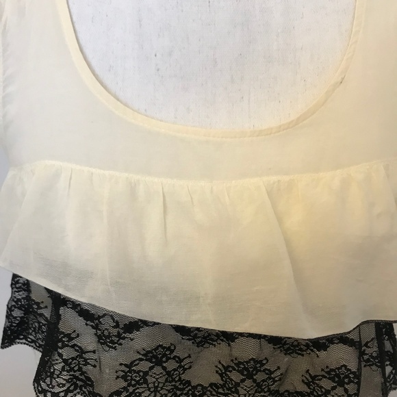 LOFT Cream Tiered Lace Tank Top Size Small - Picture 4 of 5